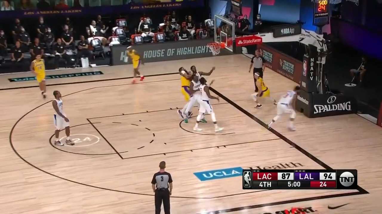 NBA დაბრუნდა: "ლეიკერსმა" "კლიპერსს" დრამატულ მატჩში აჯობა [VIDEO]