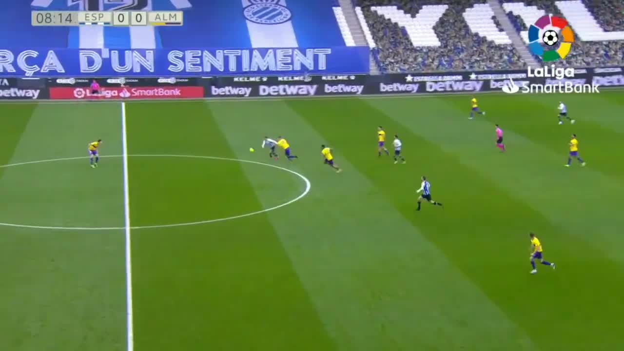 “ესპანიოლის” თავდამსხმელმა მაკარიძეს საკუთარი ნახევრიდან გაუტანა [VIDEO]