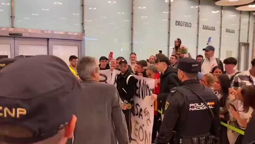 ასე დახვდნენ ჩემპიონს ესპანეთში - ილია თოფურია მადრიდში დაბრუნდა [VIDEO]